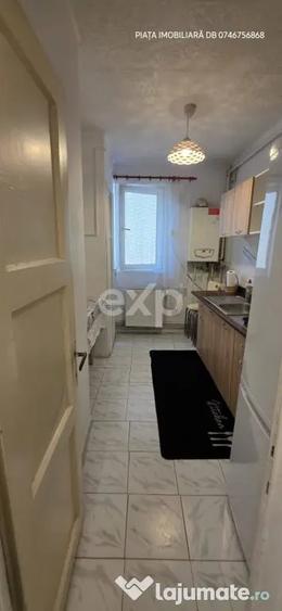 Apartament cu 2 camere semidecomandat în Aleea Trandafirilor