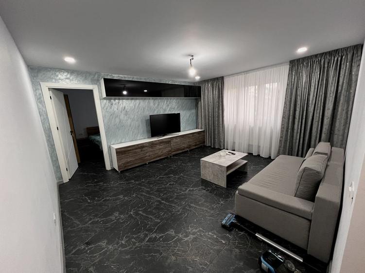 Apartament cu 2 camere semidecomandat în Exterior Vest