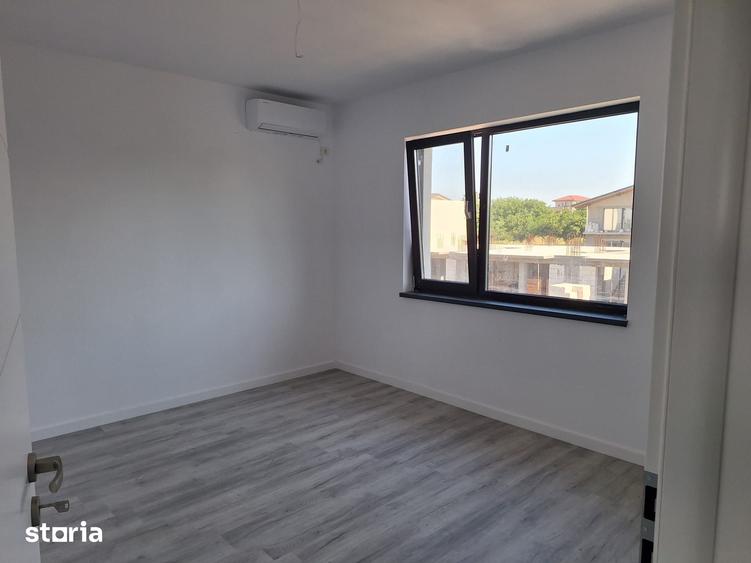Casă cu 4 camere cu Teren 200 Mp în Palazu Mare