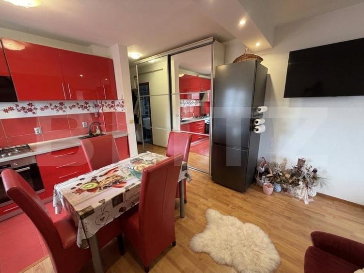 Apartament cu 2 camere semidecomandat, mobilat în Florești