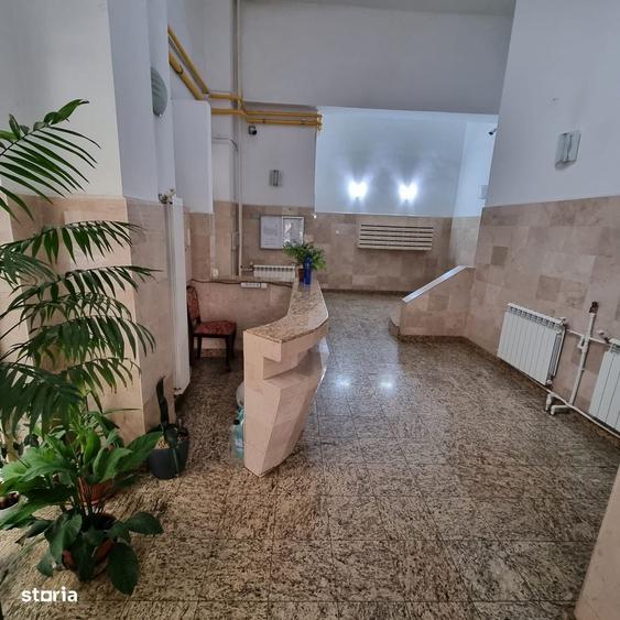 Unirii Bulevard colt cu Nerva Traian, ap. 2 camere pregatit pt mutare - 5