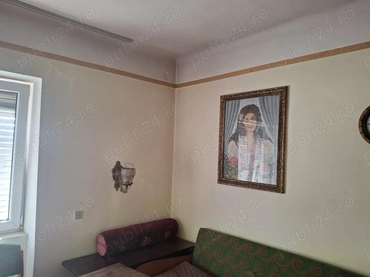 Casă cu 4 camere cu Teren 300 Mp în Central