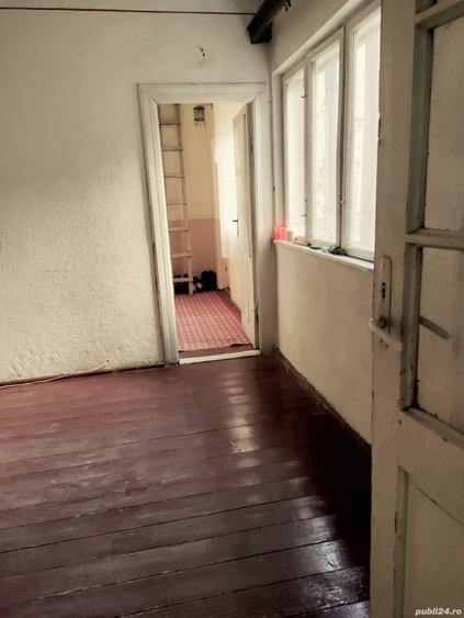 Casă cu 3 camere cu Teren 245 Mp în Central