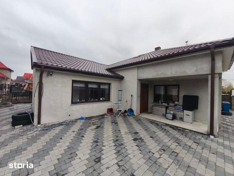 Casă cu 5 camere cu Teren 500 Mp în Central