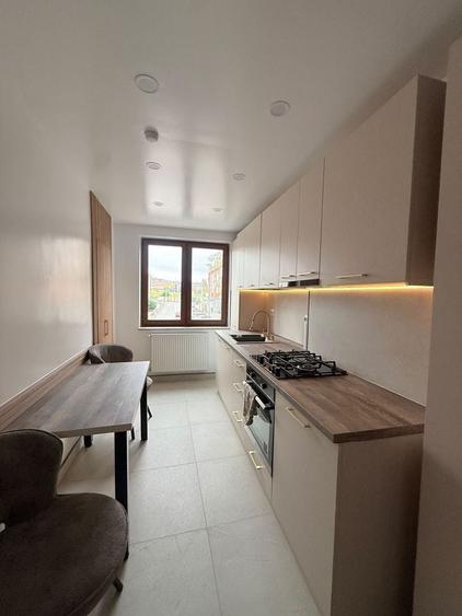Apartament cu 2 camere decomandat în Central