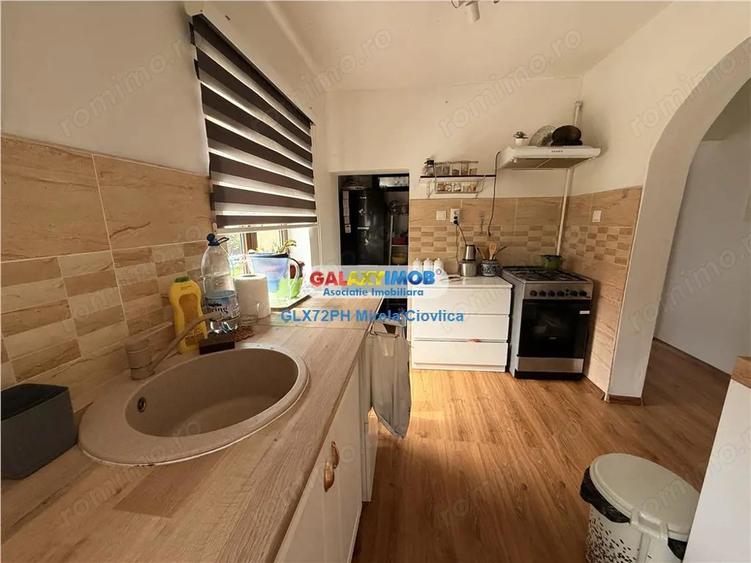 Casă cu 3 camere cu Teren 1093 Mp în Central