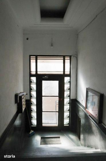 Apartament cu 3 camere în Universitate