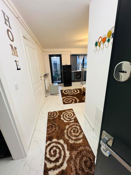 Apartament cu 2 camere semidecomandat în Hlincea