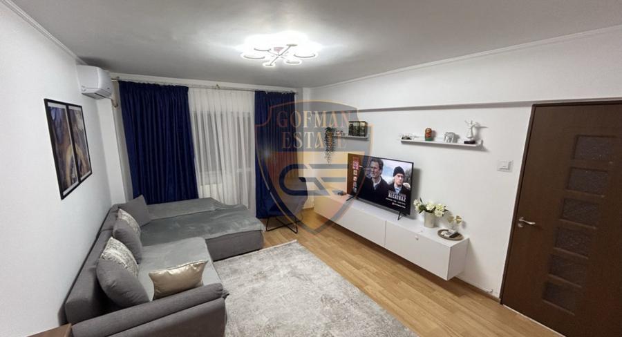 Apartament cu 4 camere decomandat, mobilat în Dacia