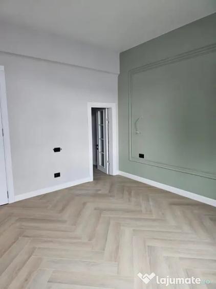 Apartament cu 3 camere semidecomandat în Ultracentral