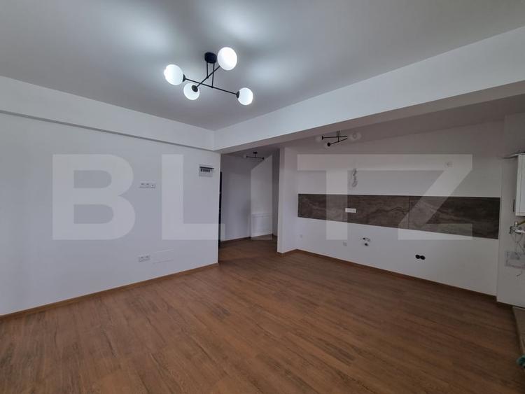 Apartament cu 3 camere semidecomandat în Baciu