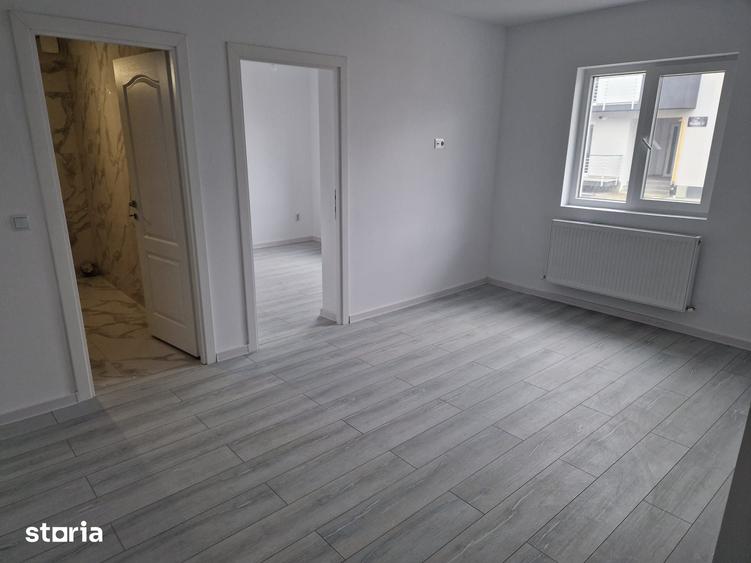 Garsonieră decomandată în Ciurea