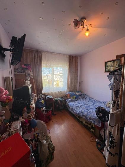 Apartament cu 3 camere decomandat, mobilat în Hotvon