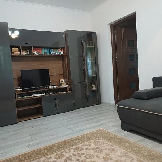 Apartament cu 2 camere semidecomandat în Ceair