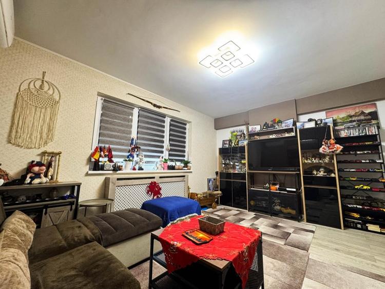 Apartament cu 2 camere decomandat, mobilat în Apărătorii Patriei