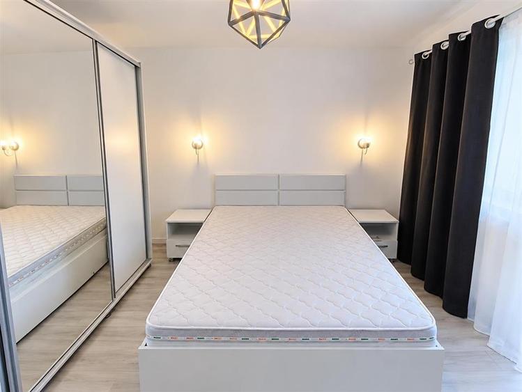 Apartament cu 2 camere decomandat, mobilat în Ultracentral