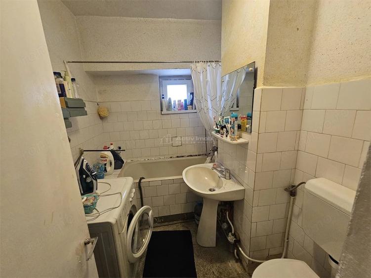 Apartament cu 3 camere decomandat în Ultracentral