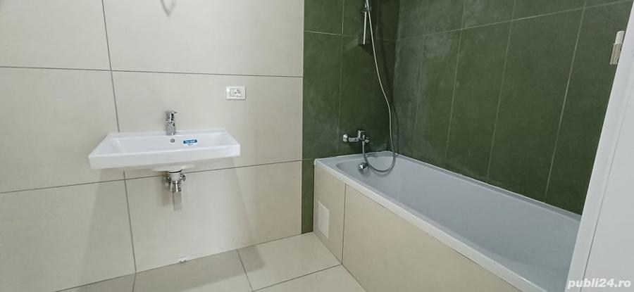 Apartament cu 3 camere decomandat în Torontalului