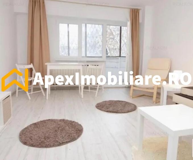 Garsonieră decomandată, mobilată în Vitan