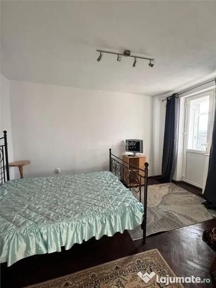 Apartament cu 2 camere semidecomandat în Ultracentral