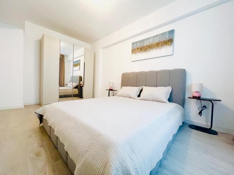 NOU /SUPERB /  COMPLET MOBILAT SI UTILAT / LOC PARCARE - 14