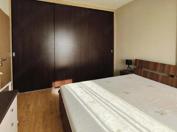 Apartament cu 3 camere semidecomandat în Central