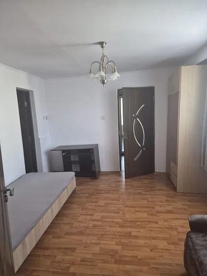 Apartament cu 3 camere, mobilat în Someșeni — fotografia 3