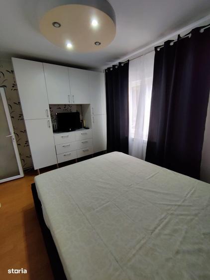 Casă cu 3 camere decomandat în Limanu