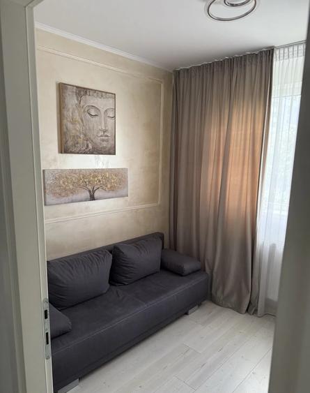 Apartament cu 3 camere decomandat în Theodor Pallady