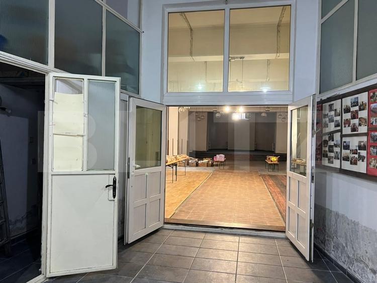Spațiu comercial, de 300 mp, în Mănăștur