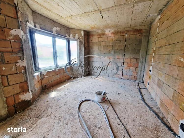 Casă cu 5 camere cu Teren 600 Mp în Feleacu