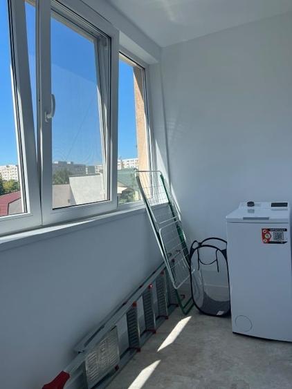 Apartament cu 3 camere semidecomandat, mobilat în Baba Novac