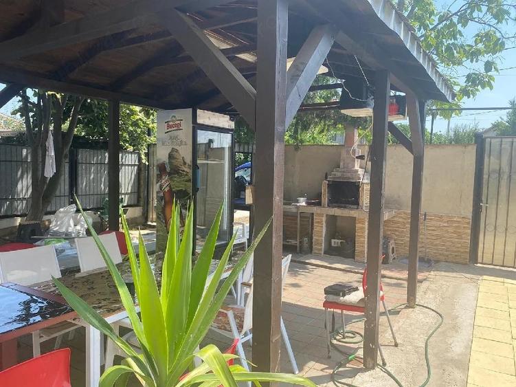 Casă cu 6 camere cu Teren 550 Mp în Nord