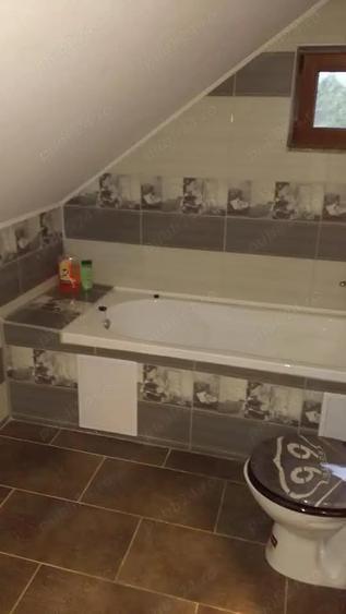 Casă cu 4 camere în Tăuții de Sus