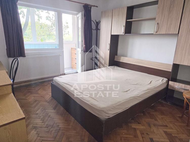 Apartament cu 2 camere decomandat, mobilat în Soarelui