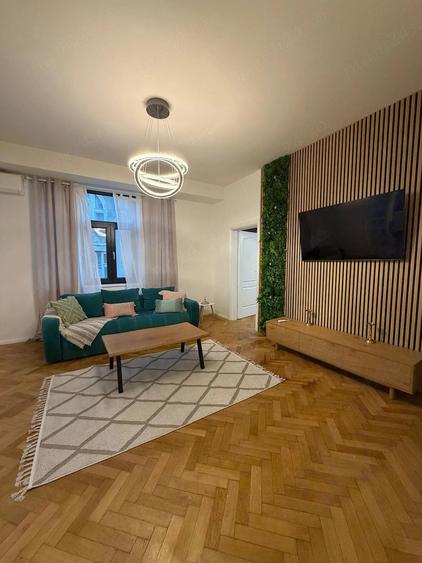 Apartament cu 3 camere decomandat în Unirii