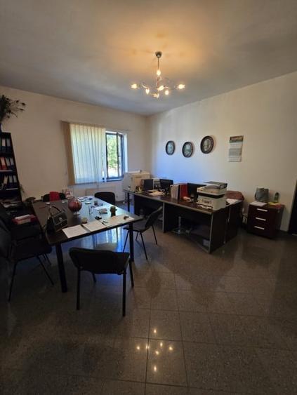 Casă individuală cu 6 camere cu Canalizare în Cenad