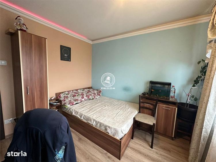 Apartament cu 3 camere decomandat în Albești