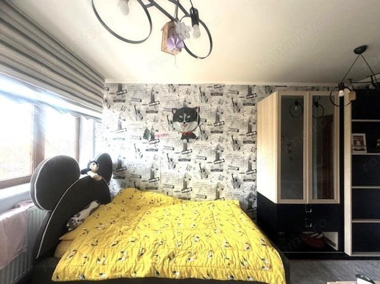 Casă cu 5 camere cu Teren 382 Mp în Central