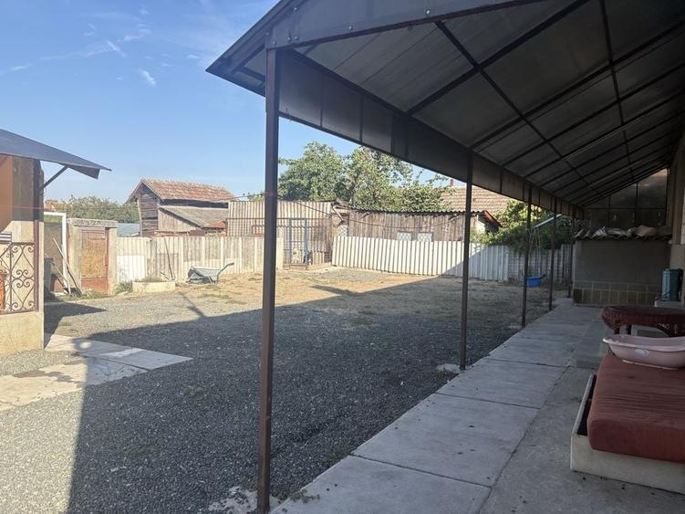 Casă cu 4 camere în Central