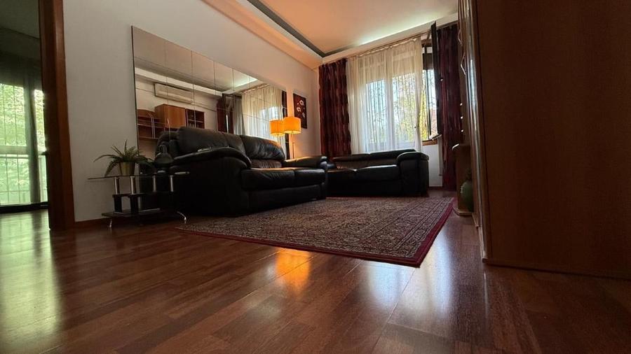 Apartament cu 2 camere semidecomandat în Floreasca