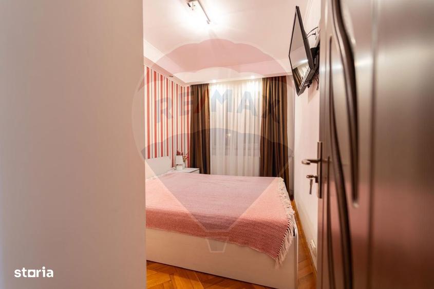 Apartament cu 3 camere, mobilat în Decebal