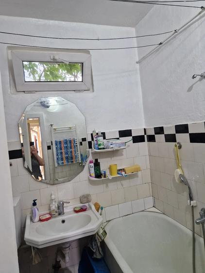 Casă cu 4 camere cu Teren 365 Mp în Central