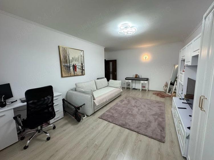 Apartament cu 2 camere decomandat în Pietroasa