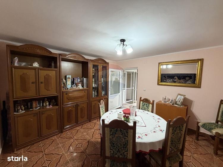 Casă cu 4 camere în Verdea
