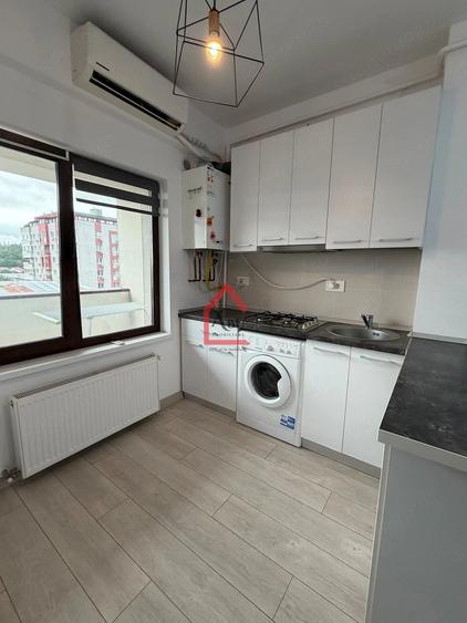 Apartament cu 2 camere semidecomandat în Filiași
