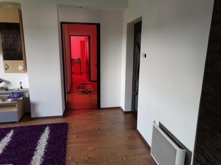 Apartament cu 3 camere decomandat în Șimian