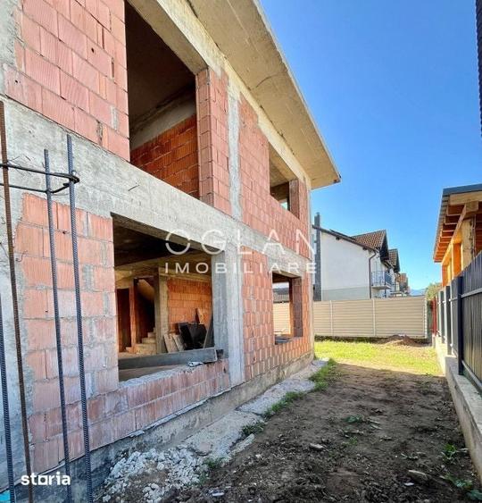 Casă cu 4 camere cu Teren 250 Mp în Șelimbăr