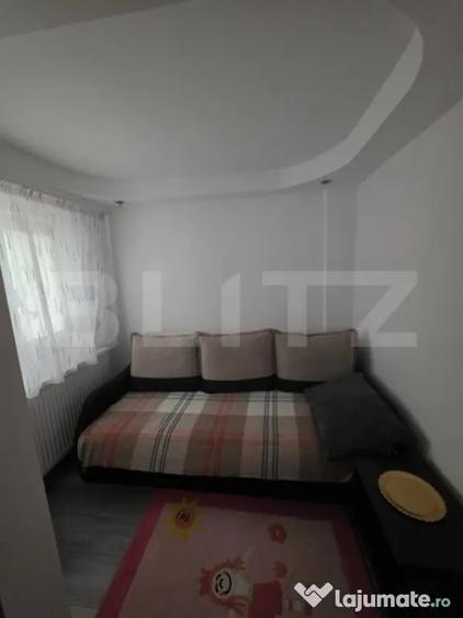Apartament cu 2 camere decomandat în Micro 20