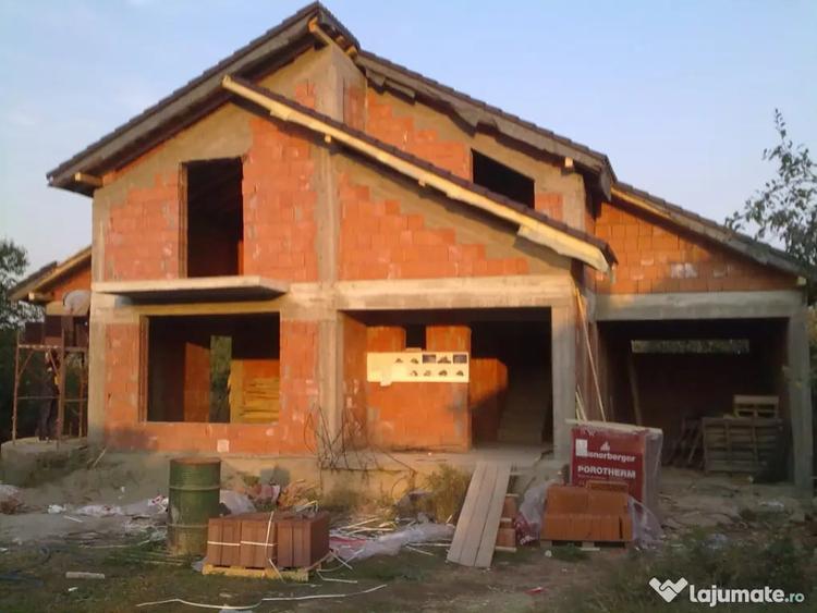Casă cu 3 camere cu Teren 924 Mp în Podari